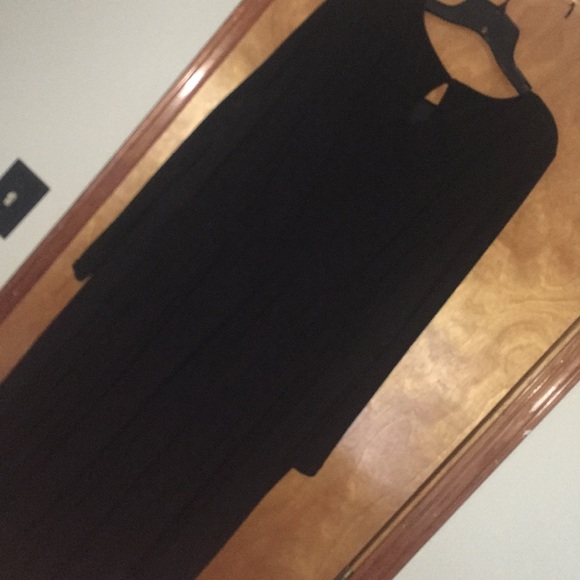 4X 26/28W Black Asymmetrical Twist Dress - Picture 6 of 11